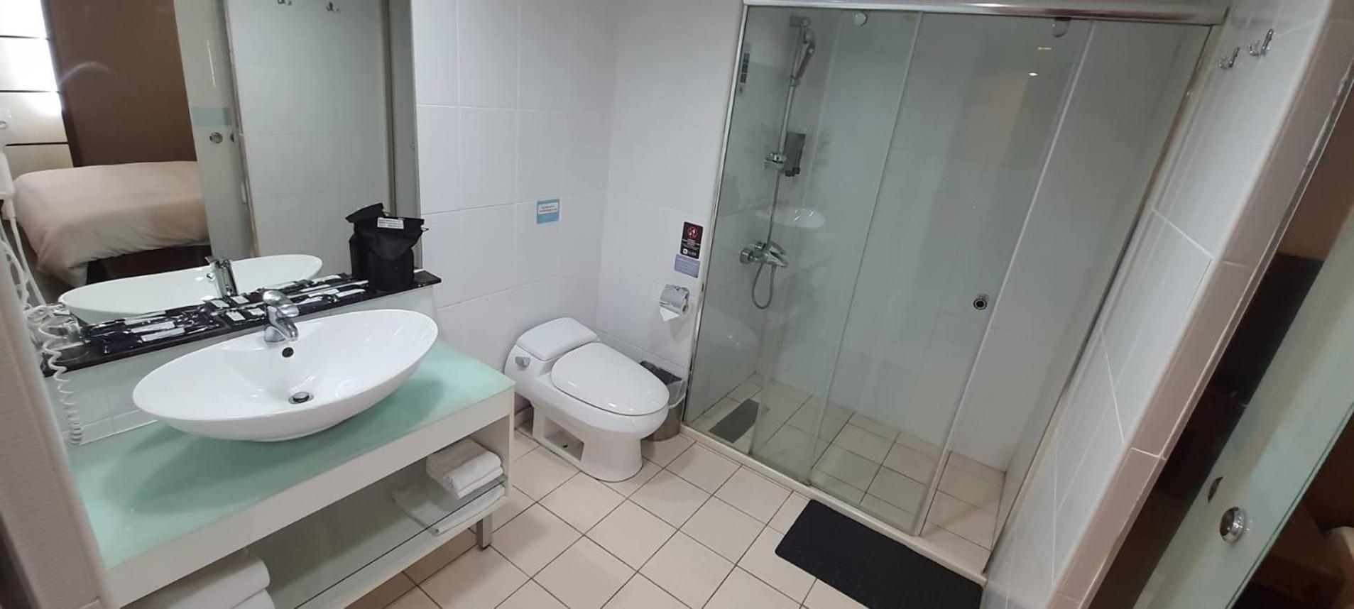 Tapeng Bay Holiday Hotel Donggang Εξωτερικό φωτογραφία